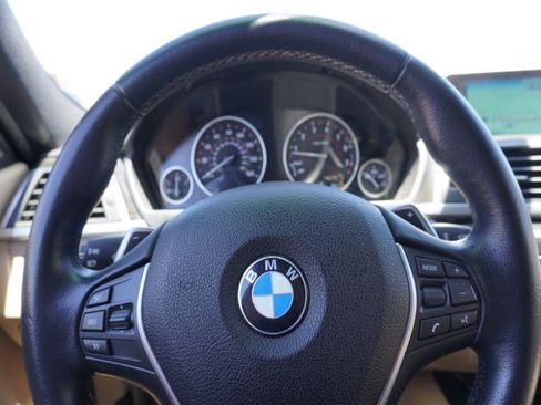 Used 2016 BMW 340i Sedan RWD image 22