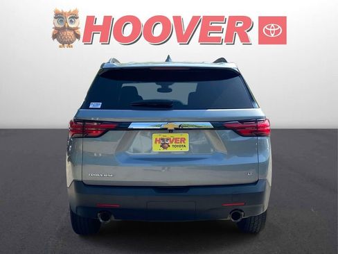 Used 2023 Chevrolet Traverse LT FWD image 3