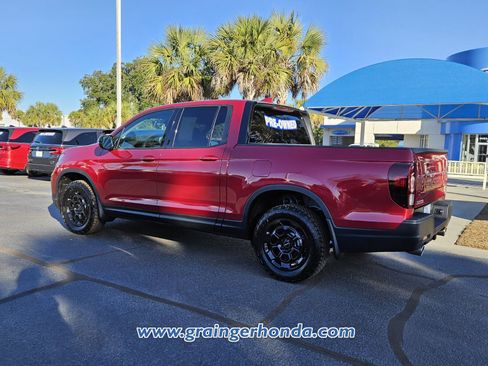 Certified 2025 Honda Ridgeline Sport+ image 3