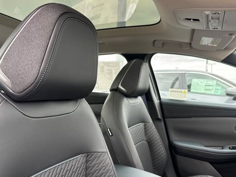 New 2026 Nissan Leaf Platinum+ w/ Cargo Package (Platinum+) image 14