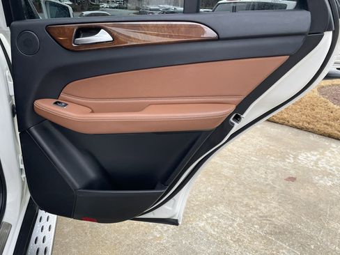 Used 2017 Mercedes-Benz GLE 350 4MATIC image 43