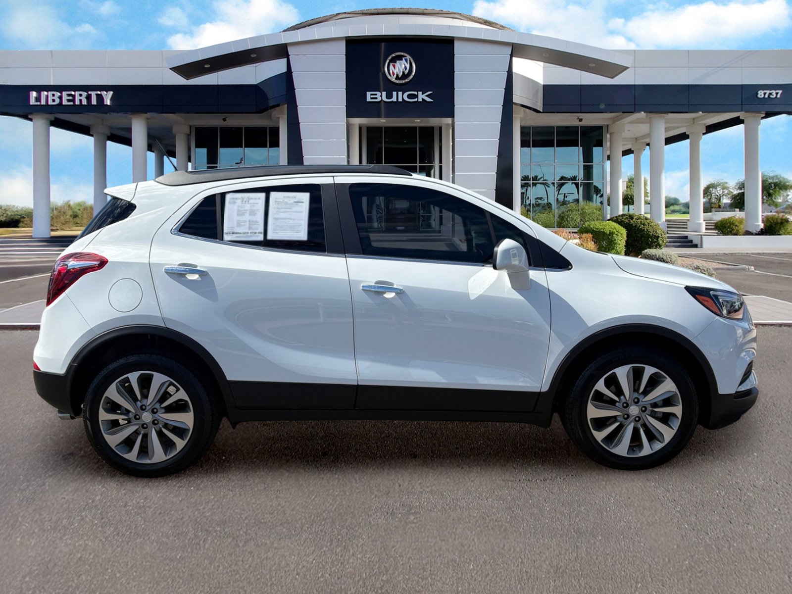 Used 2020 Buick Encore Preferred w/ Safety Package FWD image 2
