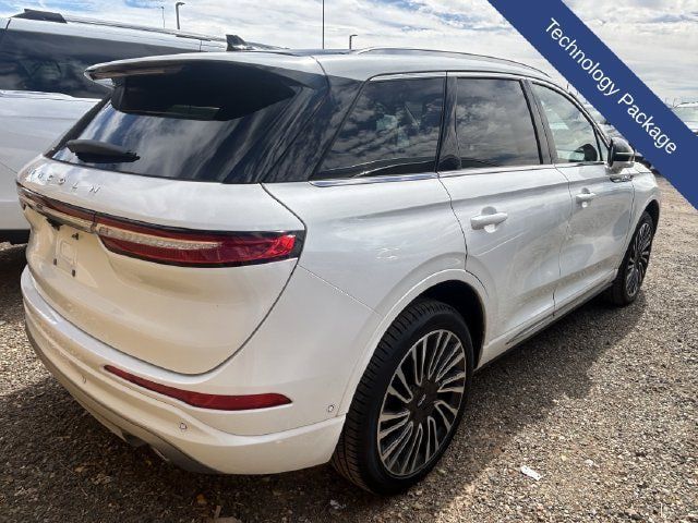 Used 2022 Lincoln Corsair Reserve w/ Equipment Group 201A AWD/4WD image 5
