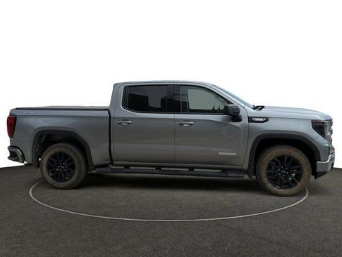 Used 2025 GMC Sierra 1500 Elevation AWD/4WD image 7