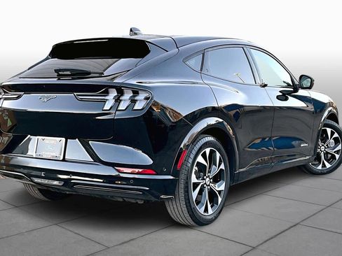 Used 2022 Ford Mustang Mach-E Premium image 12