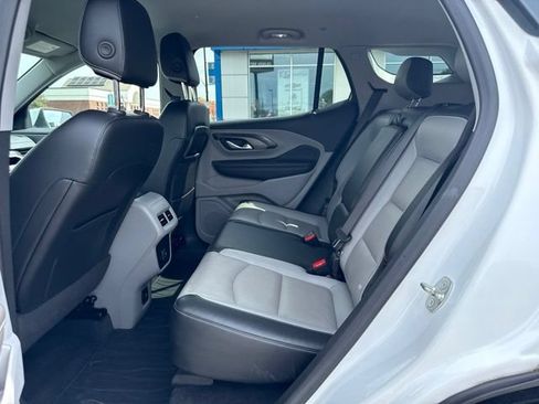 Used 2023 GMC Terrain SLT w/ Tech Package AWD/4WD image 12