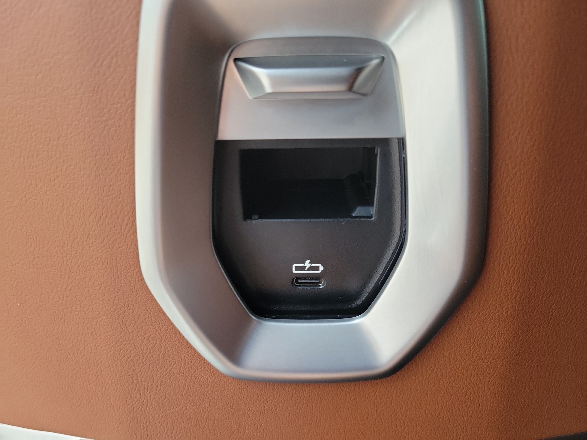 Used 2023 BMW 760i xDrive AWD/4WD image 23