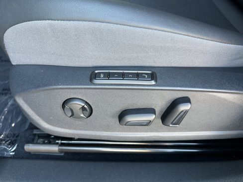 Used 2023 Volkswagen ID.4 Pro S image 48