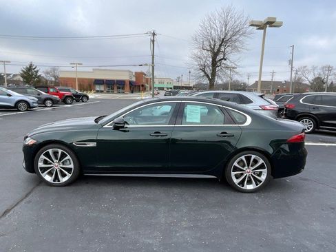 Used 2021 Jaguar XF R-Dynamic SE image 4