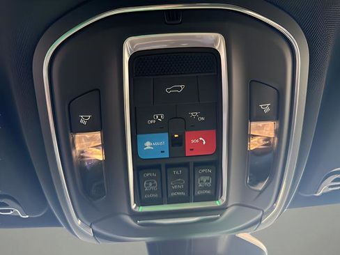 New 2026 Jeep Grand Wagoneer Limited AWD/4WD image 16