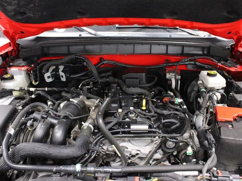 Certified 2022 Ford Bronco Outer Banks w/ Sasquatch Package AWD/4WD image 14