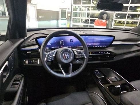 Used 2025 Buick Enclave Preferred image 25