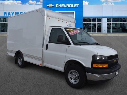 New 2025 Chevrolet Express 3500 Work Van w/ Power Convenience Package image 10