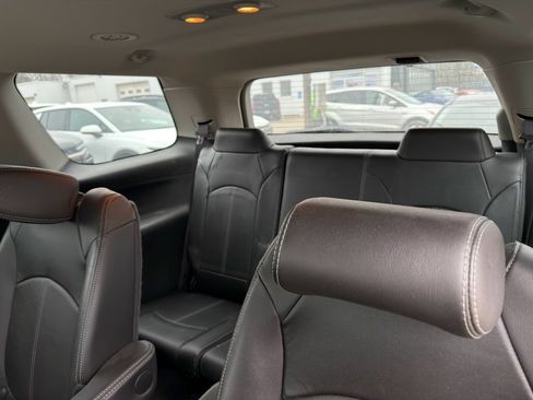 Used 2017 GMC Acadia Limited SLT image 9