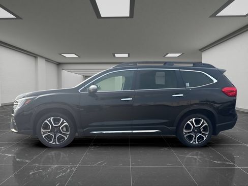 Used 2023 Subaru Ascent Touring AWD/4WD image 8