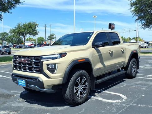 Used 2023 GMC Canyon AT4 w/ AT4 Premium Package AWD/4WD image 12
