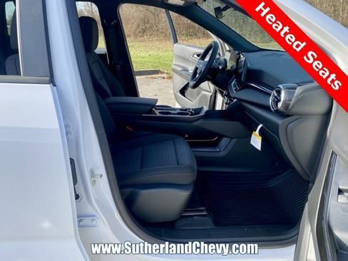 New 2026 Chevrolet Equinox LT w/ LPO, Floor Liner Package image 15