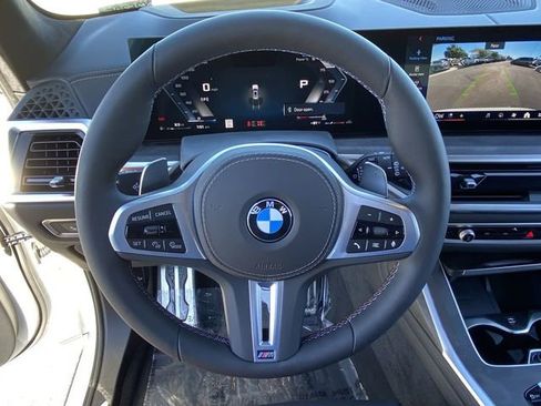New 2025 BMW X7 M60i w/ Climate Comfort Package image 20
