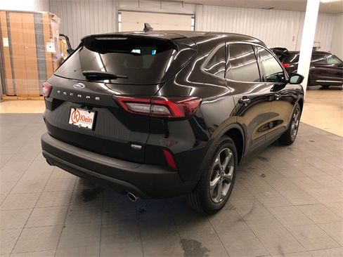 Used 2025 Ford Escape ST-Line w/ Equipment Group 301A image 9