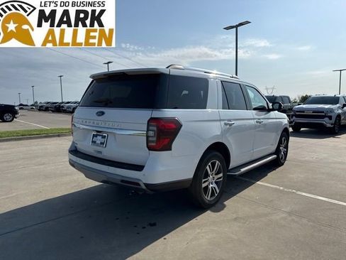 Used 2023 Ford Expedition Limited AWD/4WD image 5