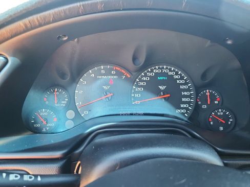 Used 1998 Chevrolet Corvette Convertible w/ Memory Pkg RWD image 17
