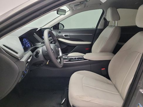 Used 2023 Hyundai Sonata SE FWD image 17