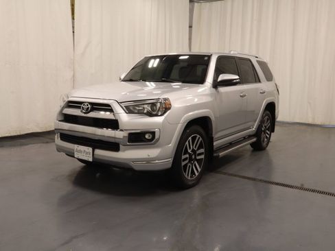 Used 2021 Toyota 4Runner Limited AWD/4WD image 5