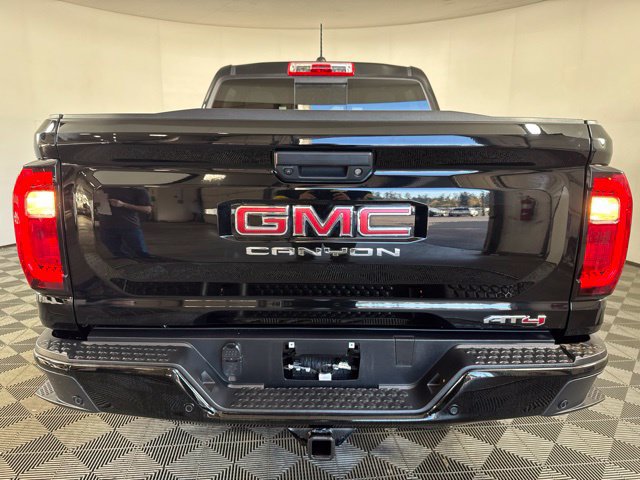 Used 2025 GMC Canyon AT4 AWD/4WD image 21