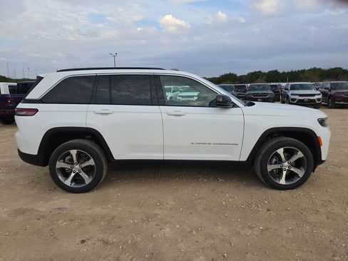 New 2026 Jeep Grand Cherokee Limited image 9