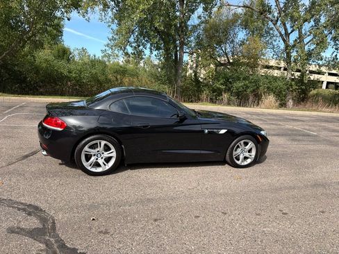 Used 2011 BMW Z4 sDrive35i RWD image 22