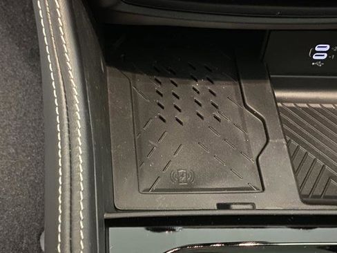 New 2026 Chrysler Pacifica Limited w/ Trailer Tow Group image 24