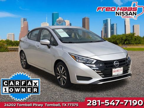 Used 2025 Nissan Versa SV FWD image 1