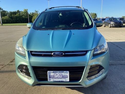 Used 2013 Ford Escape Titanium w/ Parking Technology Pkg AWD/4WD image 2