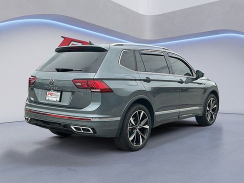 Used 2024 Volkswagen Tiguan SEL R-Line AWD/4WD image 5