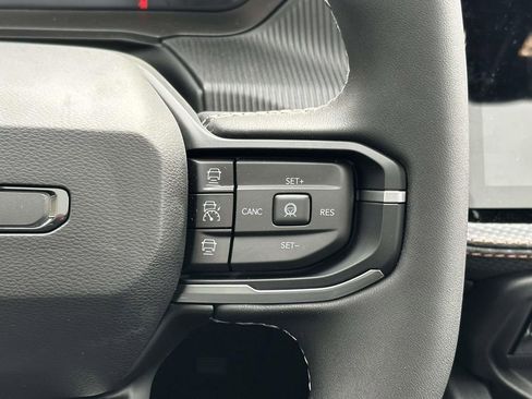 New 2026 Jeep Cherokee Overland image 27