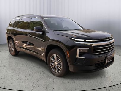 New 2025 Chevrolet Traverse LT w/ Driver Confidence Package