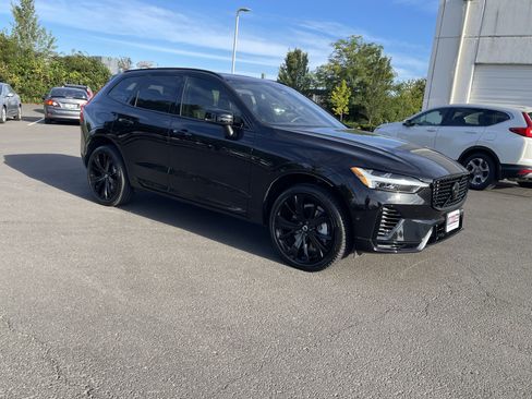 Used 2025 Volvo XC60 T8 Ultra w/ Climate Package AWD/4WD image 6