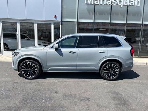 Used 2025 Volvo XC90 B5 Plus image 2