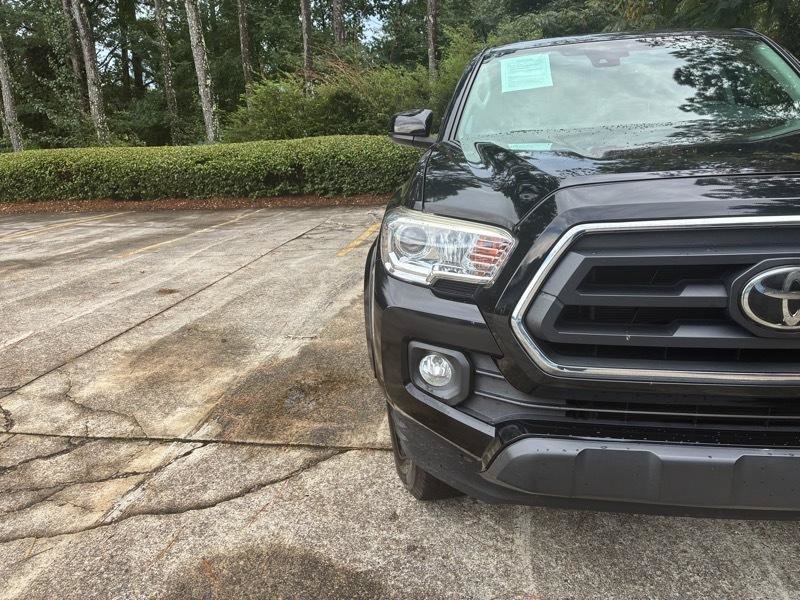 Used 2020 Toyota Tacoma SR5 RWD image 17
