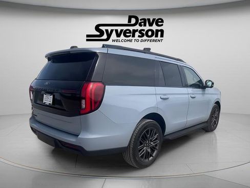 New 2026 Ford Expedition Platinum w/ Stealth Appearance Package AWD/4WD image 5