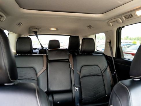 Used 2023 Nissan Pathfinder Platinum w/ Cargo Package AWD/4WD image 24