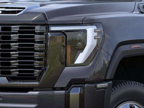 New 2026 GMC Sierra 3500 Denali Ultimate w/ LPO, Black Badging Package AWD/4WD image 10