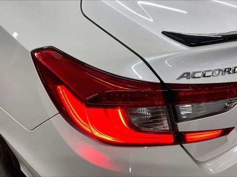 Used 2022 Honda Accord Sport image 28