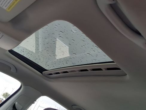 Used 2022 Volkswagen Passat 2.0T SE image 16