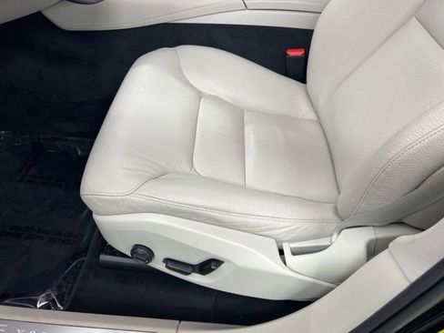 Used 2023 Volvo XC90 B6 Plus w/ Protection Package image 14