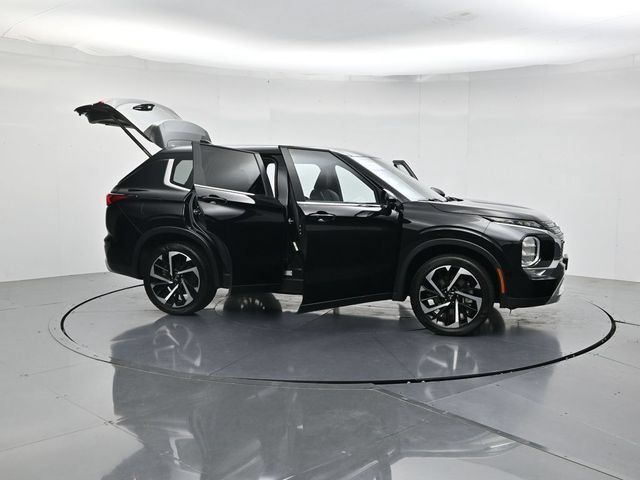 Used 2024 Mitsubishi Outlander SE AWD/4WD image 56