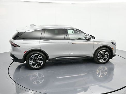 New 2026 Lincoln Nautilus Premier w/ Equipment Group 102A image 44