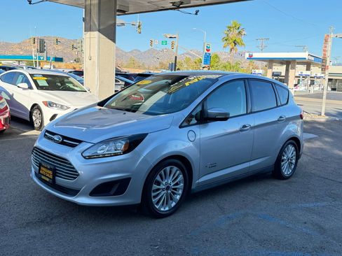 Used 2017 Ford C-MAX Energi SE w/ Equipment Group 402A image 7