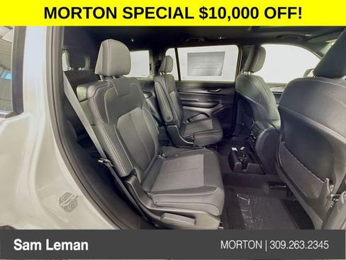 New 2025 Jeep Grand Cherokee L Laredo image 27