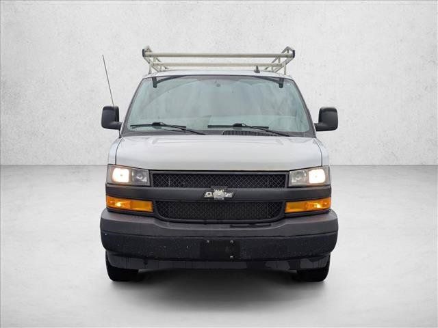 Used 2018 Chevrolet Express 2500 w/ Driver Convenience Package RWD image 2